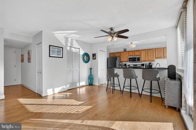 Foto del edificio - 1220 Blair Mill Rd