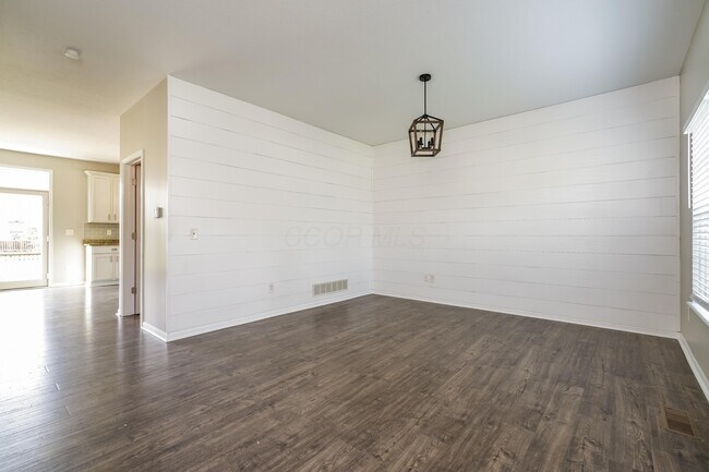 Foto del edificio - 165 Butternut Pass