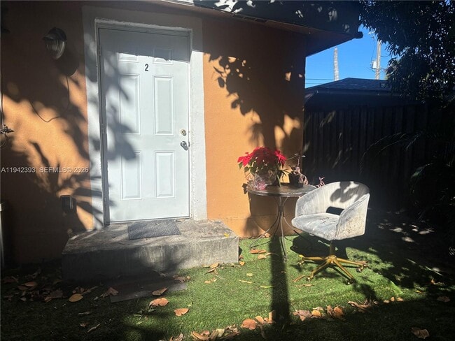 Building Photo - 2020 NE 26th St