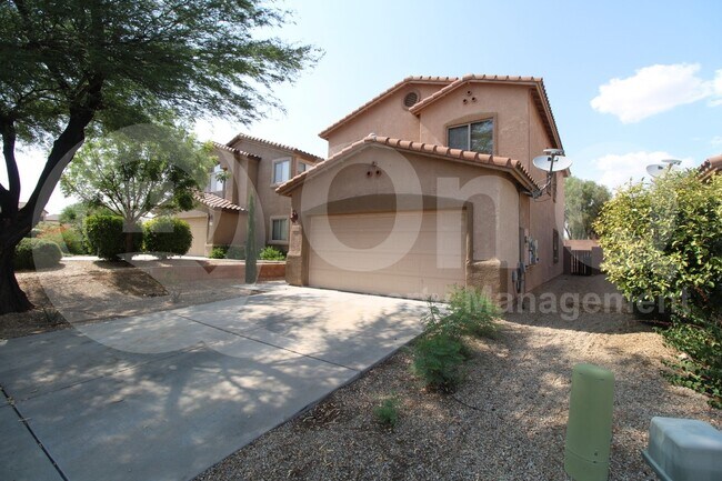 Foto del edificio - 7531 E Majestic Palm Ln
