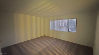 Building Photo - 5068 S Rainbow Blvd