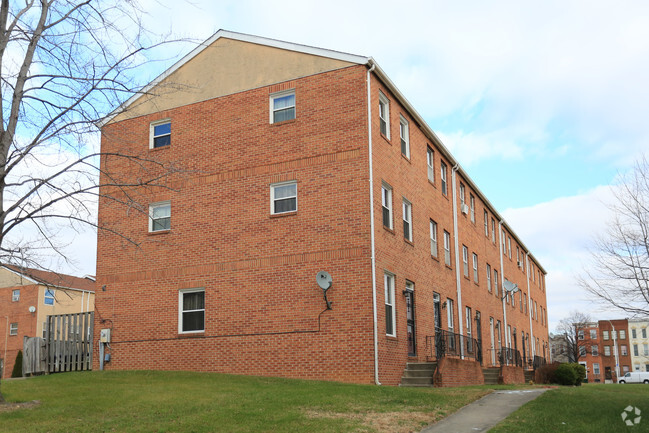 Building Photo - Harford Commons