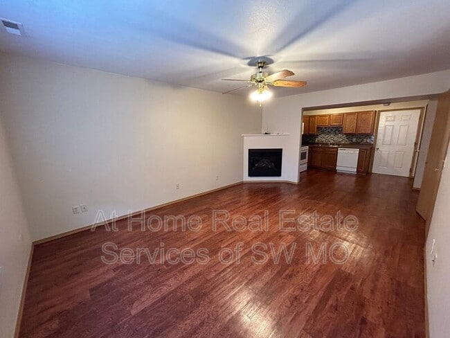 Building Photo - 1412 Frosty Dr