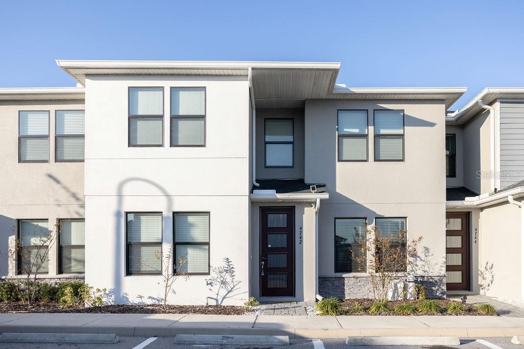 Foto principal - 4742 Terra Esmeralda Dr