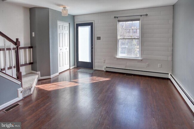 Building Photo - 3108 Eden Dr