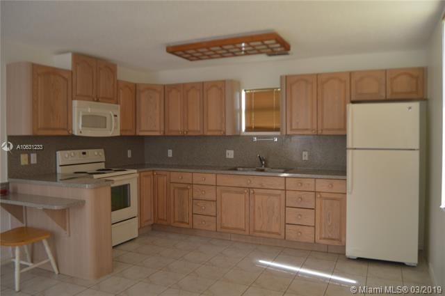 Building Photo - 27100 SW 182nd Ave