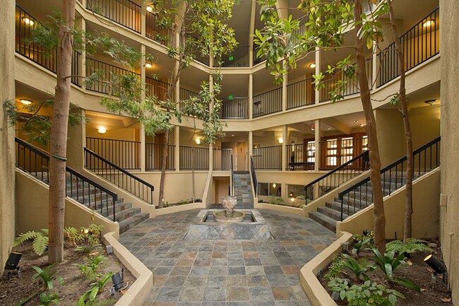 Building Photo - Atrium Downtown