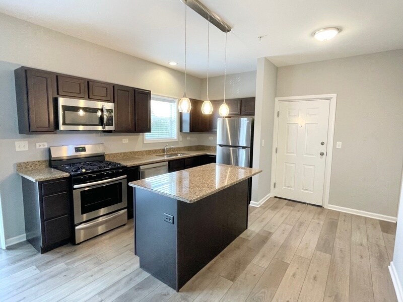 Foto principal - 811 E Main St