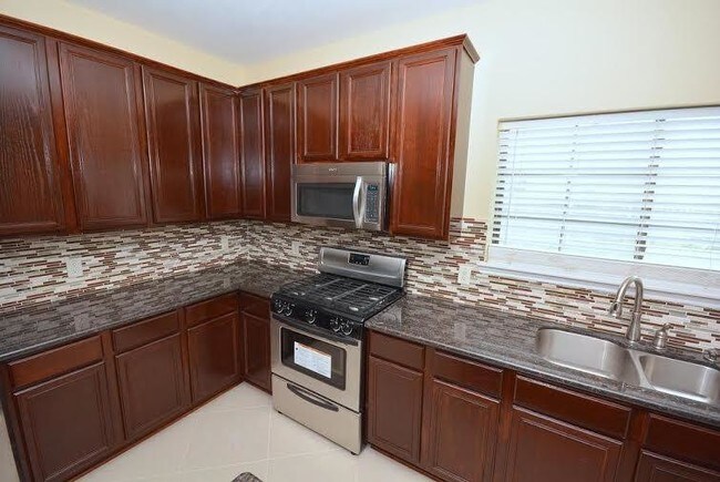 Foto del edificio - 1606 Canyon Terrace Ct