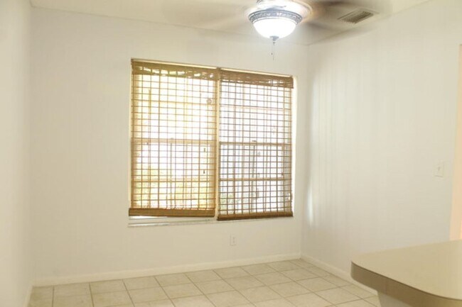 Foto del edificio - 1522 Ocean Dunes Cir