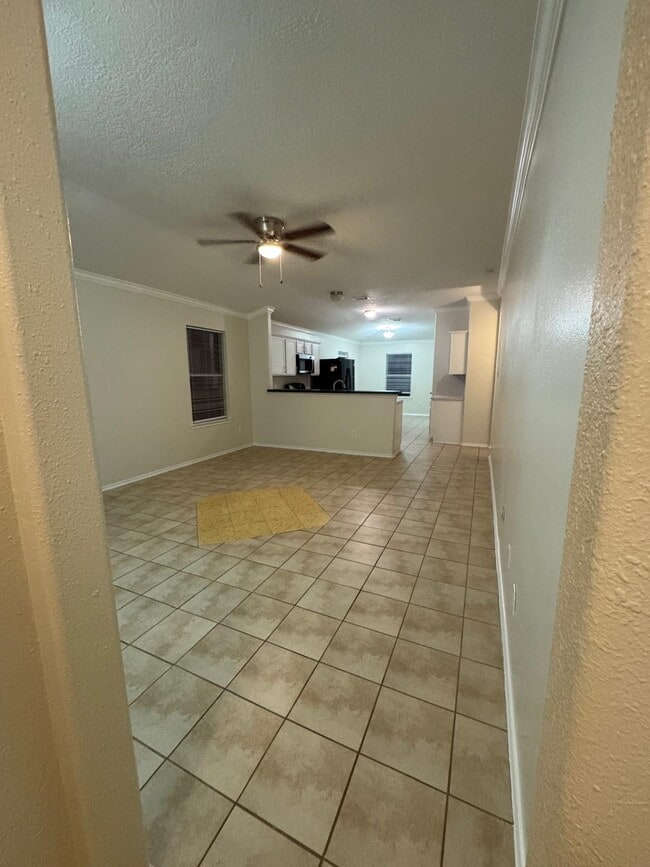 Foto del edificio - 4714 Garden Meadow Dr