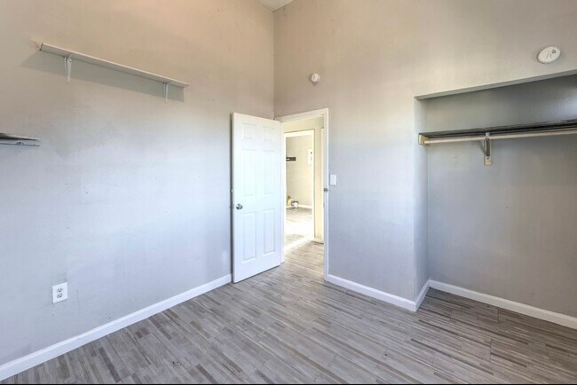 Foto del edificio - 1305 Palm St