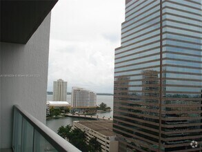 Building Photo - 500 Brickell Ave