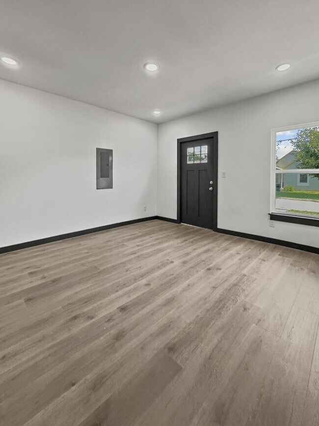 Foto del edificio - 3603 McDougal St