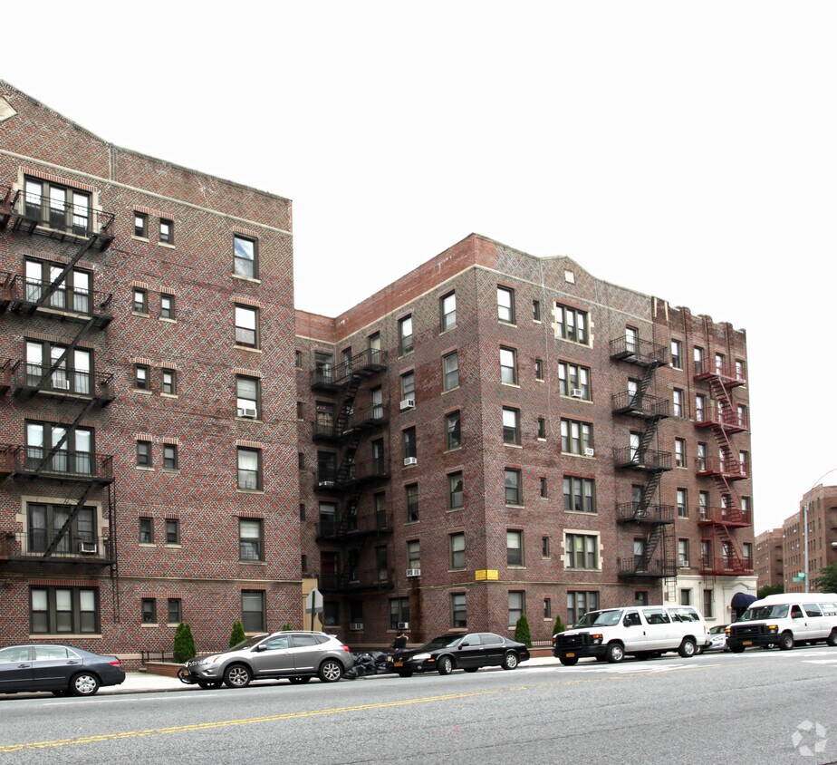 Building Photo - 1854 Ocean Ave