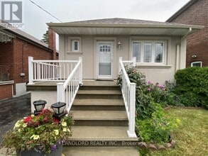 Building Photo - 92 Holwood Ave