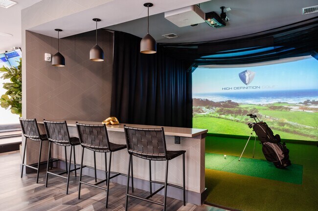 Simulador de golf y multideporte - Pierpont at City Crossing