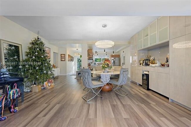 Building Photo - 1935 Keystone Blvd