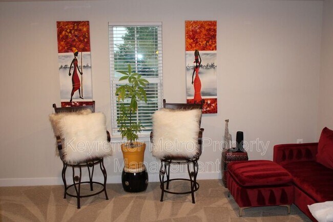 Foto del edificio - 4766 Towne Square Blvd