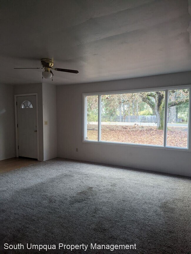 Building Photo - 3 br, 1 bath House - 628 N Old Pacific Hwy