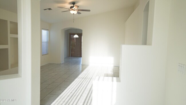 Building Photo - 14425 N 153rd Dr