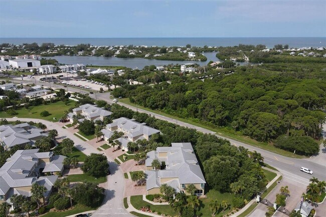 Foto del edificio - 10600 Lemon Creek Loop
