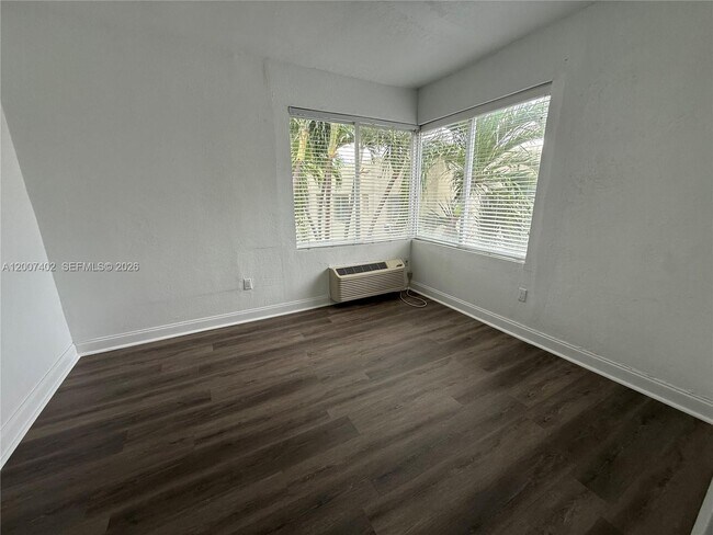 Foto del edificio - 320 80th St