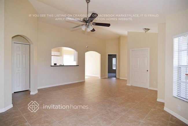 Foto del edificio - 356 SW Fig Ave