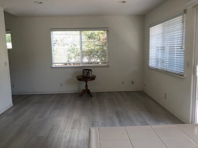 Foto del edificio - 3051 Augusta St