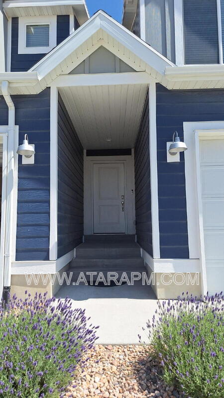 Foto del edificio - 346 Grassland Dr