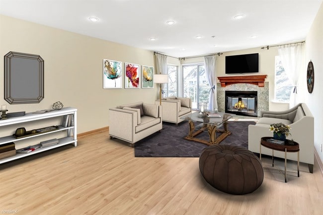 Building Photo - 580 Pointe Pacific Pte