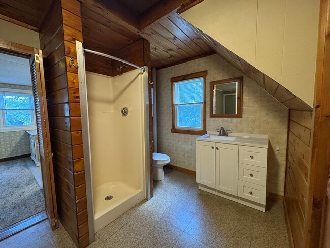 Building Photo - 265 Bank Street Extension