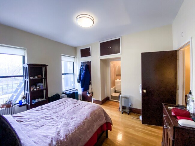 Building Photo - 28 West 125th Street