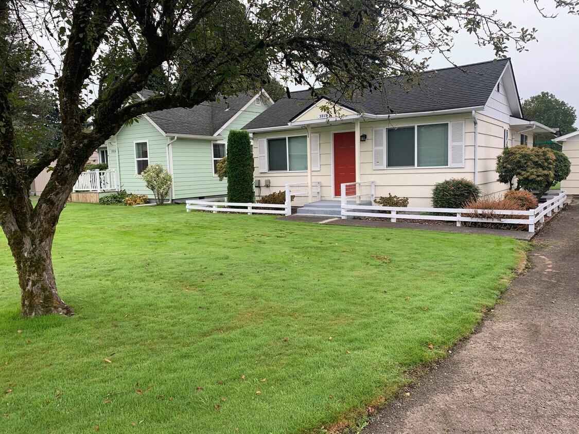 Primary Photo - 3315 Pine St