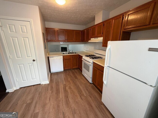 Foto del edificio - 3461 Kingswood Run