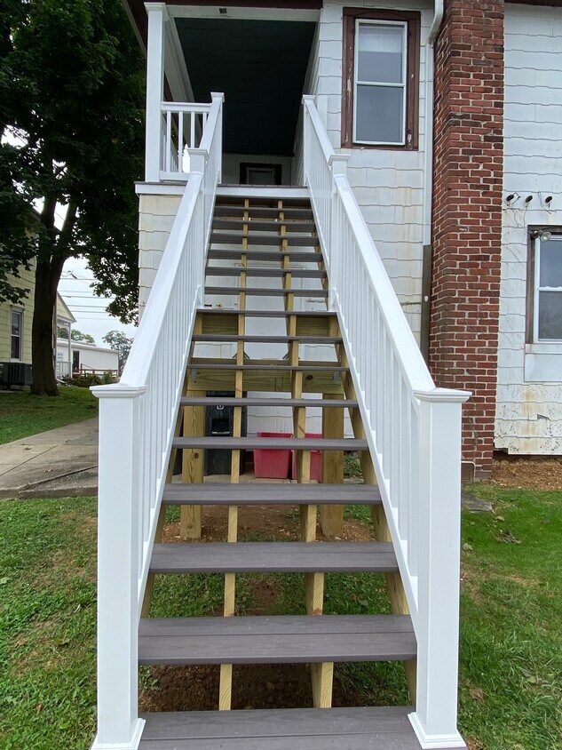 Foto principal - 637 Main St