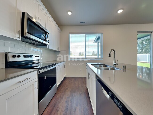 Foto del edificio - 7703 Verona Lp SW
