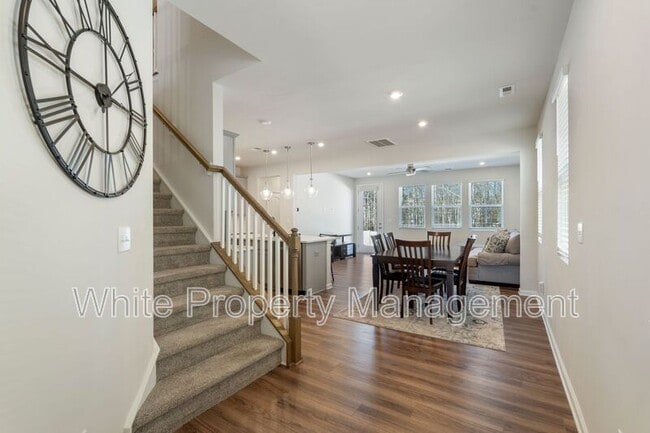 Foto del edificio - 4743 Darcey Wy