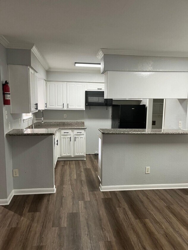 Foto principal - 9255 W Sam Houston Pkwy S