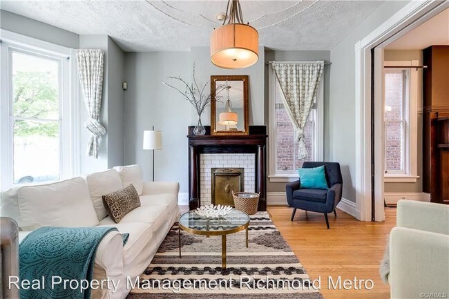 Foto del edificio - 3 br, 1.5 bath House - 3318 East Broad Street
