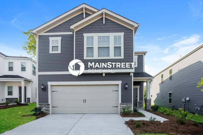 Foto principal - 3 Bedroom Pet-Friendly Home in Charlotte, ...