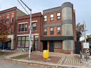 Building Photo - 4642 N Francisco Ave