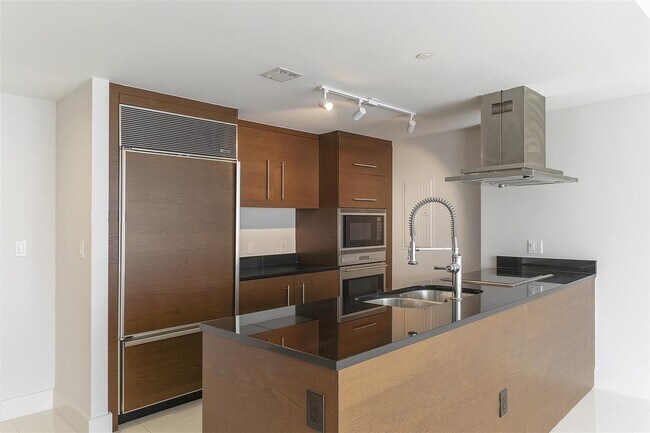 Foto del edificio - 495 Brickell Ave