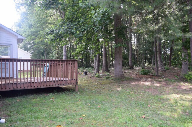 Foto del edificio - Spacious and Cozy 3-Bedroom Home in a Grea...