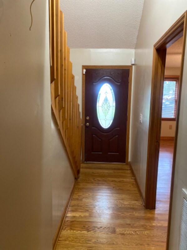 Foto del edificio - 5023 Lake Forest Dr