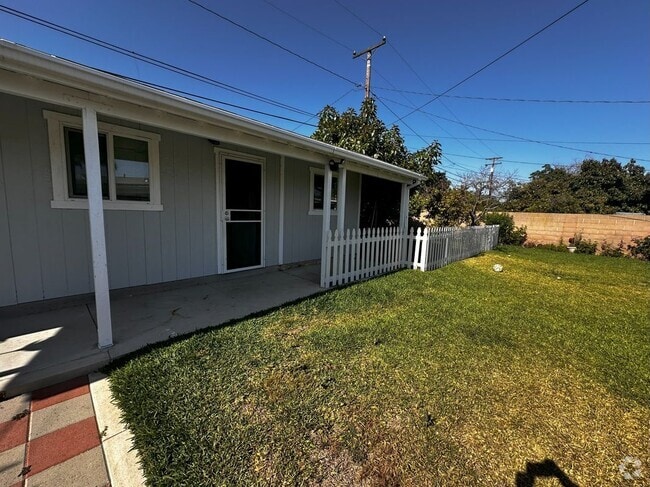Building Photo - 2217 W Elder Ave