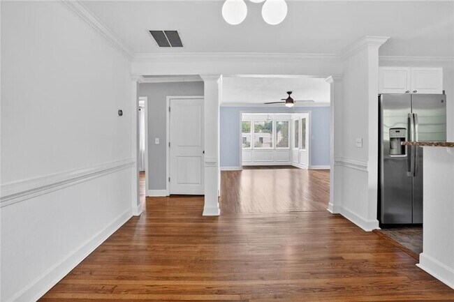 Foto del edificio - 115 Peachtree Memorial Dr NW
