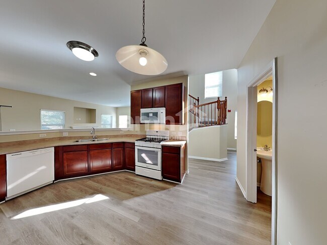 Foto del edificio - 1851 Candlelight Cir