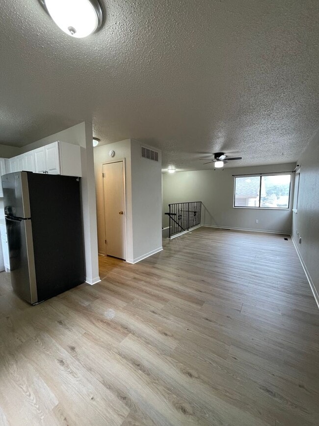 Building Photo - 607-609 Parker St Duplex