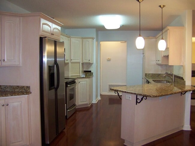 Foto del edificio - Beautiful 4-Bedroom Home - Heather Oaks